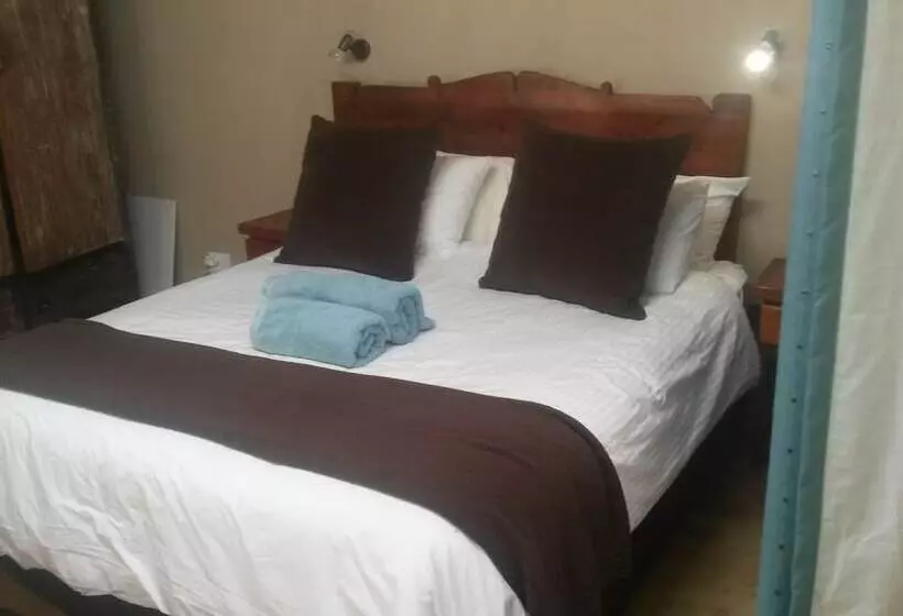 ペンション Thandile Country Lodge