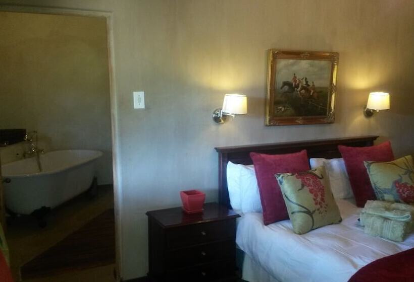 פנסיון Thandile Country Lodge