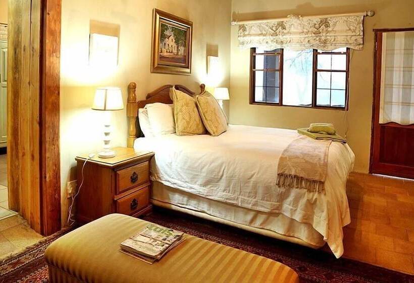 פנסיון Thandile Country Lodge