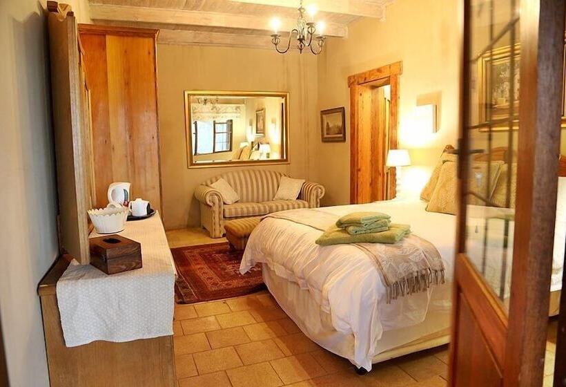פנסיון Thandile Country Lodge