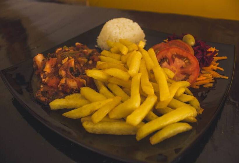 تختخواب و صبحانه Restaurante Baia Guest House