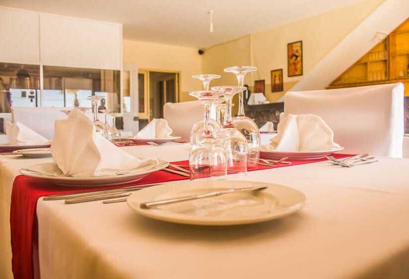 تختخواب و صبحانه Restaurante Baia Guest House