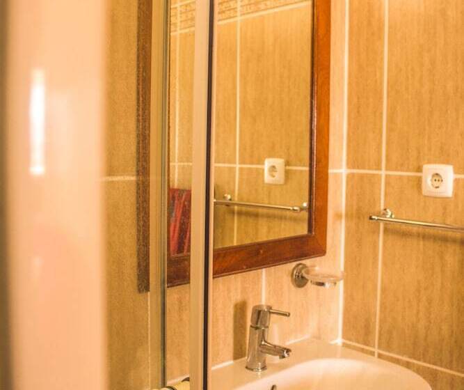 تختخواب و صبحانه Restaurante Baia Guest House