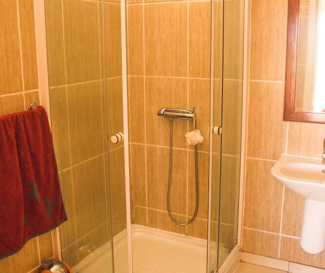 تختخواب و صبحانه Restaurante Baia Guest House