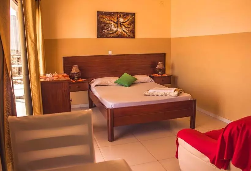 تختخواب و صبحانه Restaurante Baia Guest House