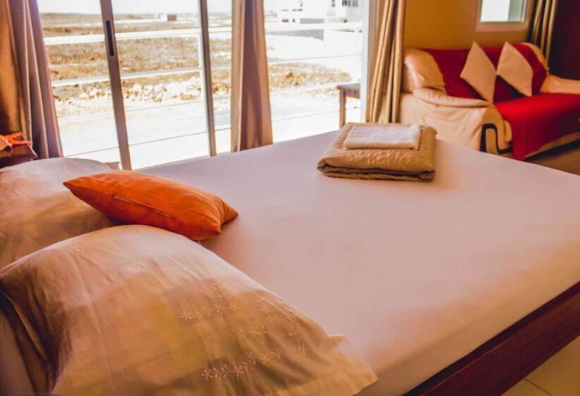 تختخواب و صبحانه Restaurante Baia Guest House