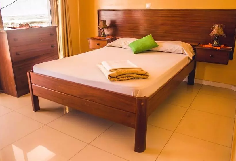 تختخواب و صبحانه Restaurante Baia Guest House