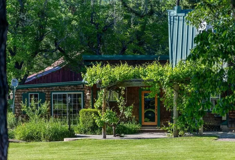 Aamiaismajoitus (B&B) The Davies Family Inn