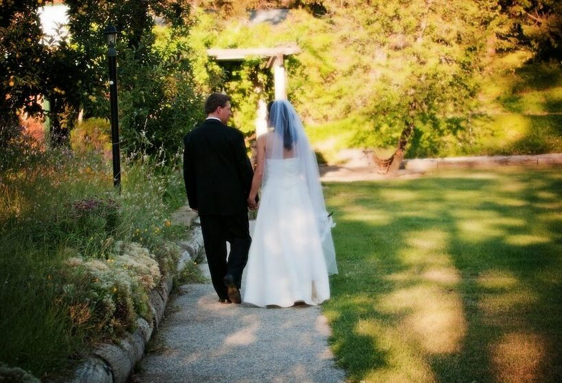 مبيت وإفطار The Davies Family Inn