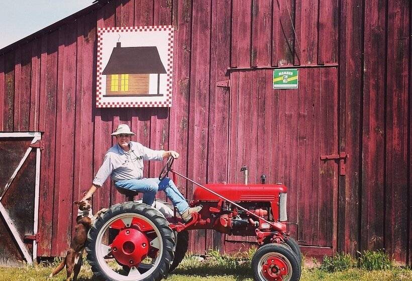 مبيت وإفطار The Davies Family Inn