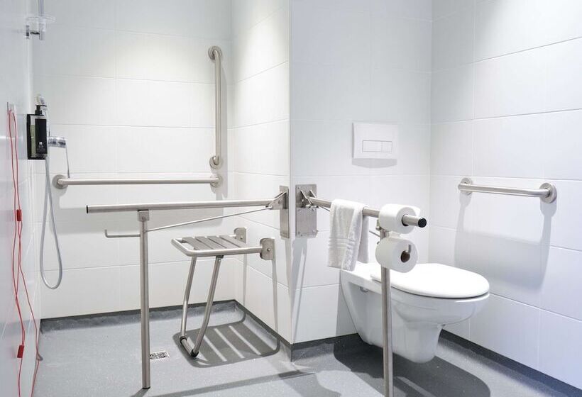 בית מלון כפרי Ibis Budget Bilbao City