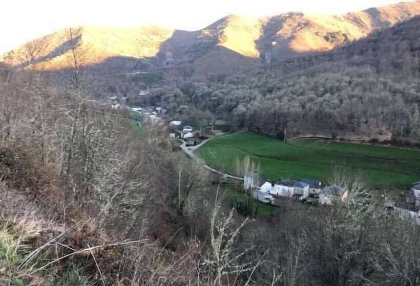 پانسیون Casa Polín