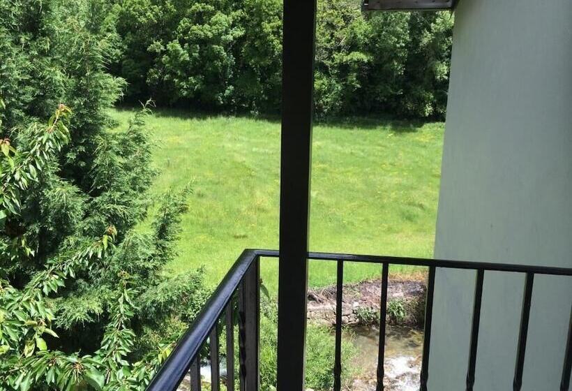 پانسیون Casa Polín