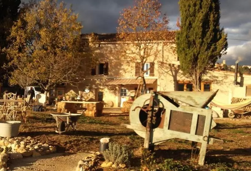 Majatalo La Ferme Constantin