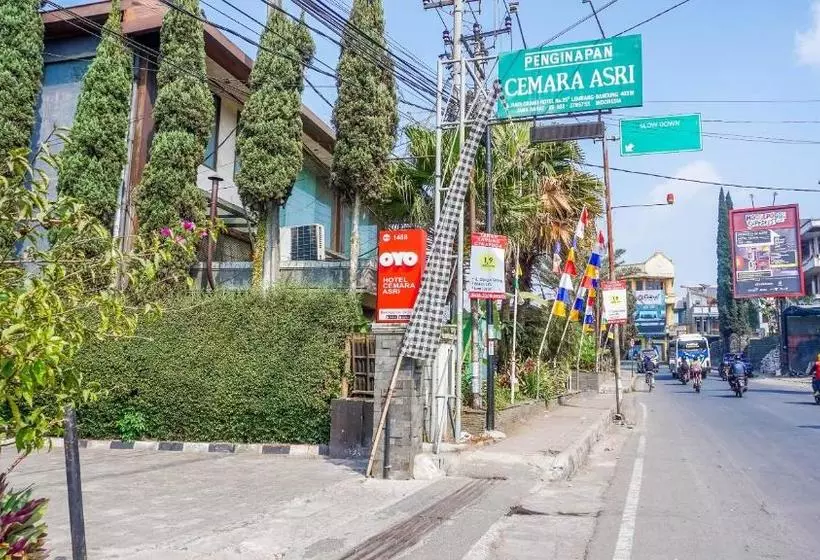 Retkeilymaja Cemara Asri By Oyo Rooms