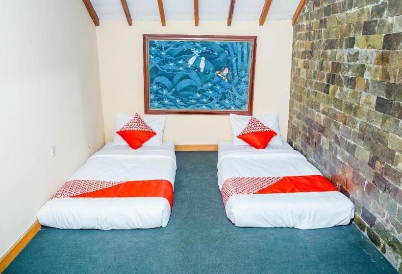 Hostel Cemara Asri By Oyo Rooms
