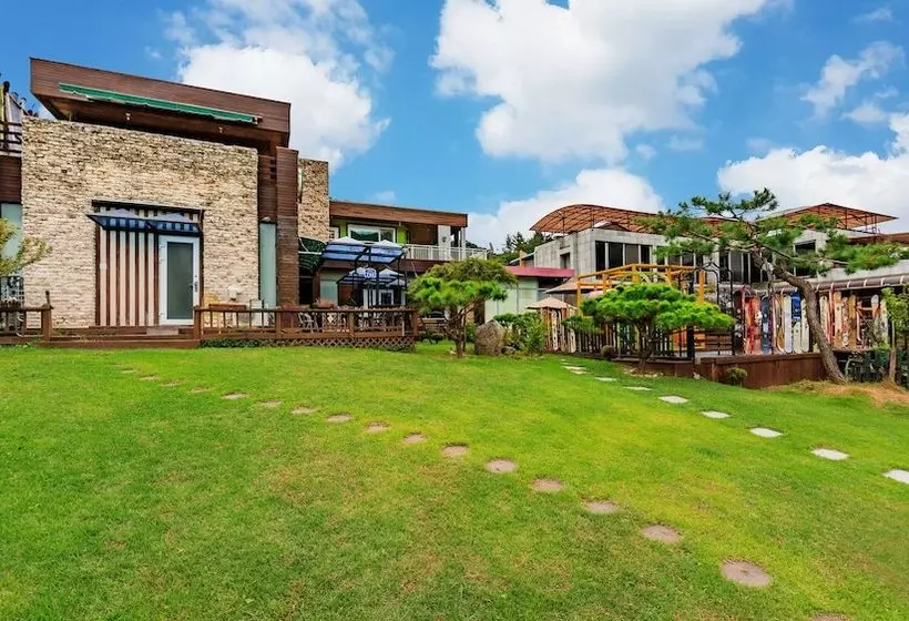 Hill House Pension Gapyeong