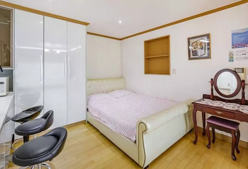 Hill House Pension Gapyeong
