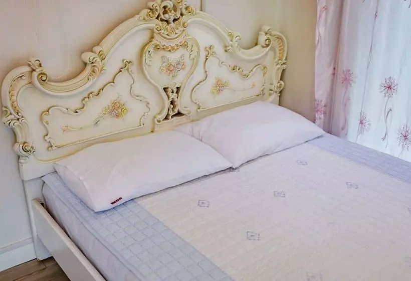 Hill House Pension Gapyeong