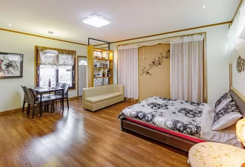 Hill House Pension Gapyeong