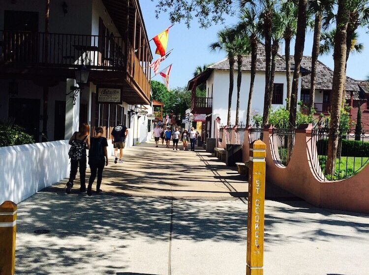 호텔 Casablanca Inn On The Bay