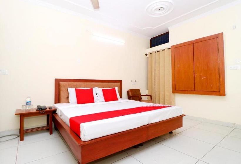 בית מלון כפרי Chinar By Oyo Rooms