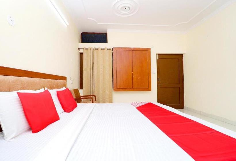 בית מלון כפרי Chinar By Oyo Rooms