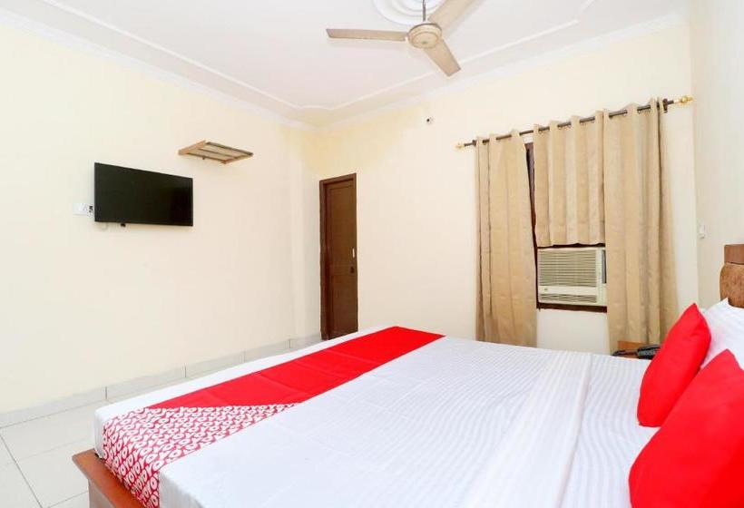 בית מלון כפרי Chinar By Oyo Rooms