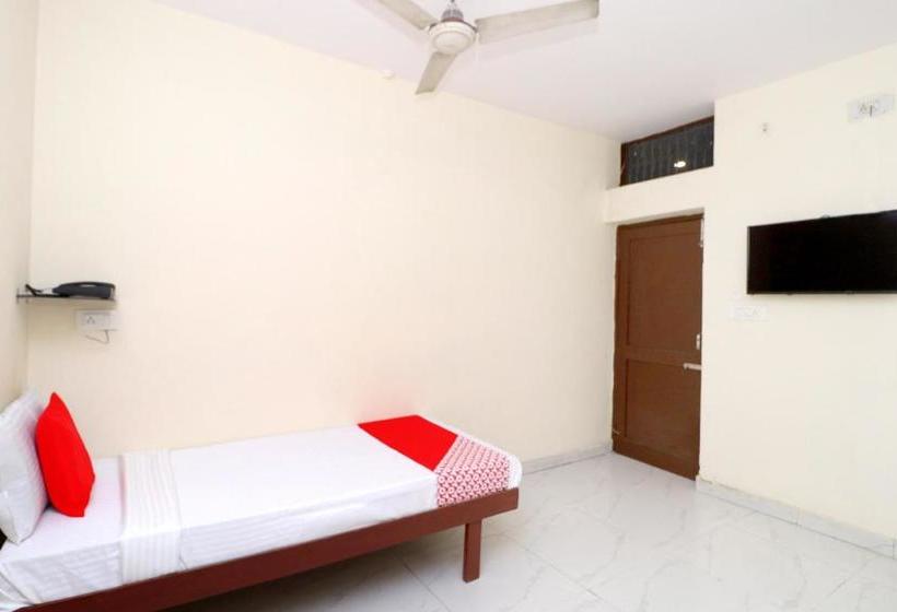 בית מלון כפרי Chinar By Oyo Rooms