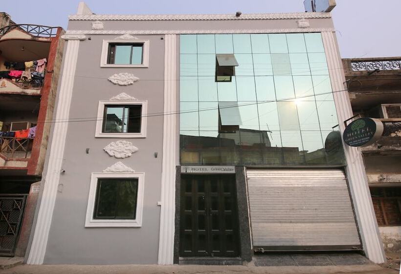 هتل Green Valley By Oyo Rooms