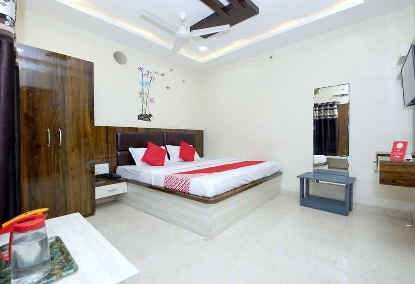 هتل Green Valley By Oyo Rooms