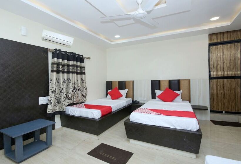 هتل Green Valley By Oyo Rooms