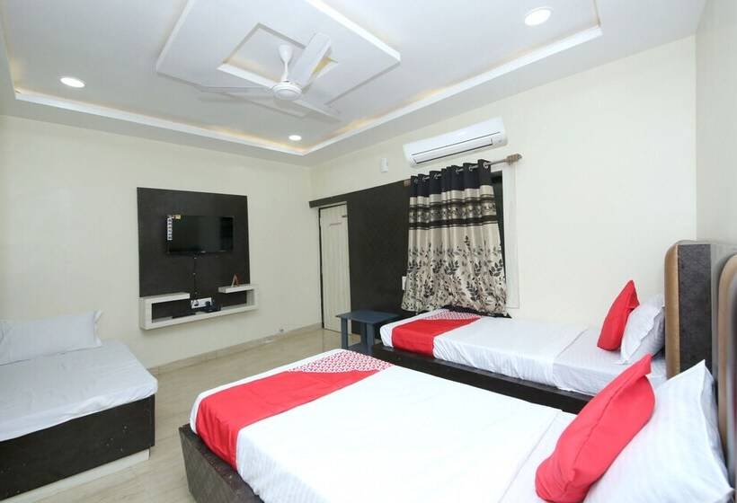 هتل Green Valley By Oyo Rooms