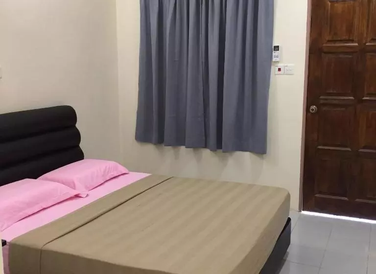 Hotelli Samudra Beach Chalet