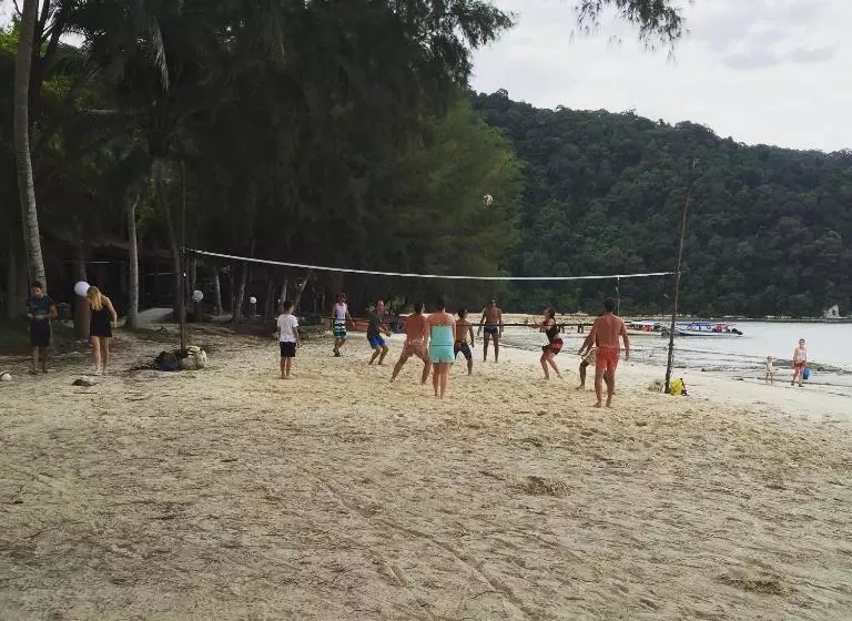 Hotelli Samudra Beach Chalet