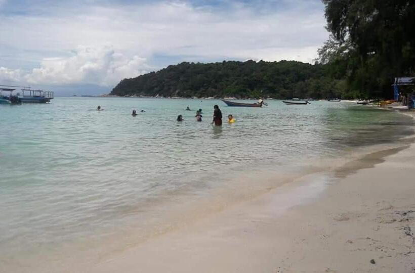 فندق Samudra Beach Chalet