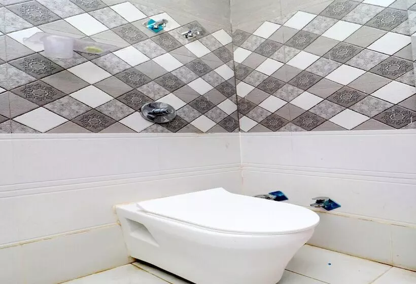 ホテル Tranquil By Oyo Rooms