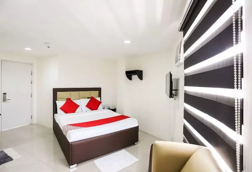 Hotelli Triangle Apartelle By Oyo Rooms