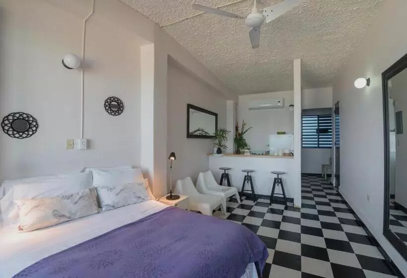 La Capitana Old San Juan Building