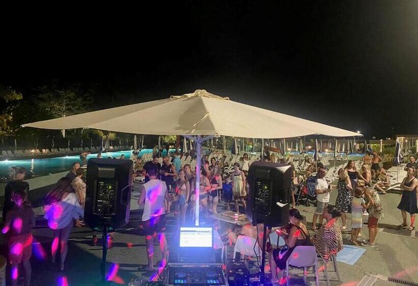 דירת נופש Sisan Family Resort