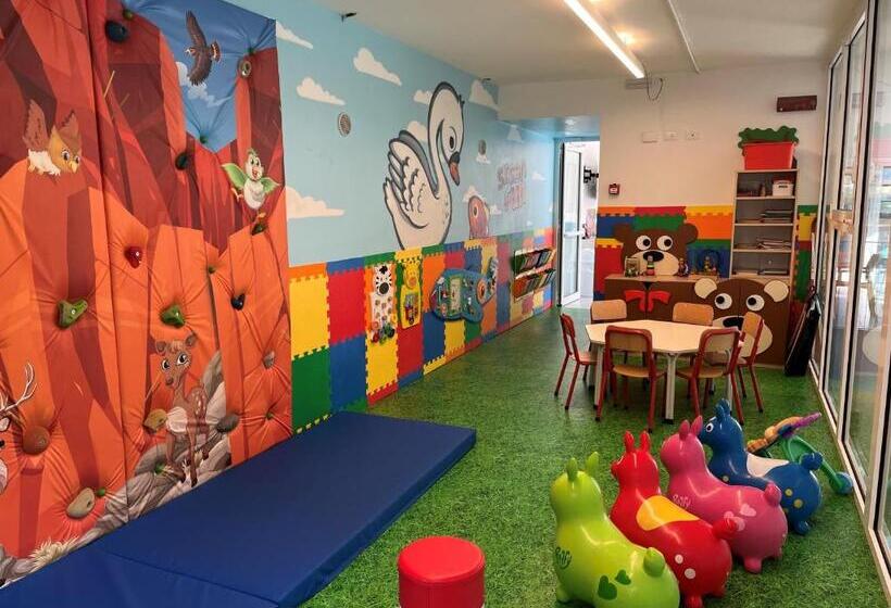 דירת נופש Sisan Family Resort