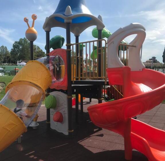 דירת נופש Sisan Family Resort