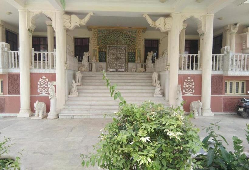 Hotel Aashish Heritage