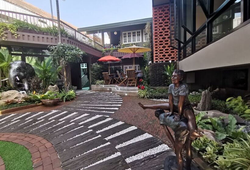 هتل Fang Chiang Mai โรงแรมแฟงเชียงใหม่