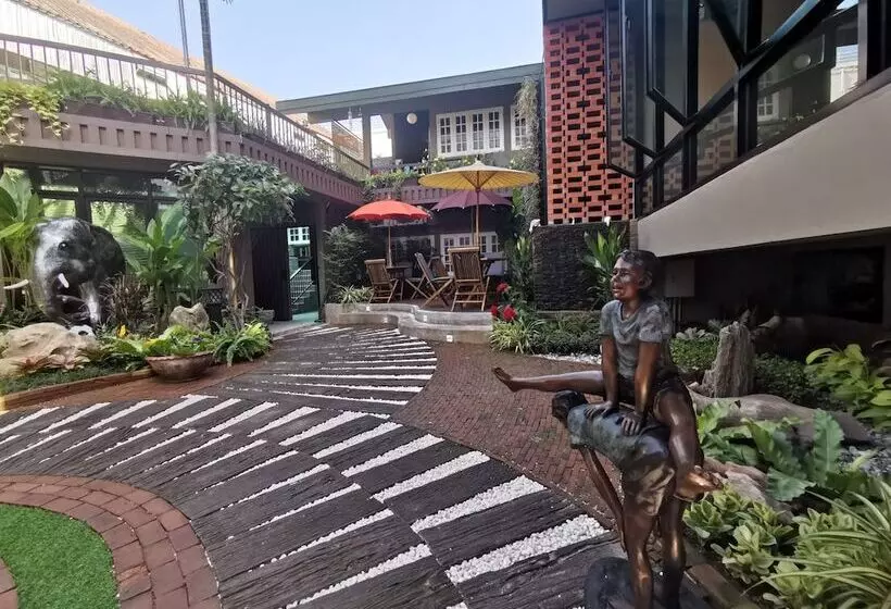 هتل Fang Chiang Mai โรงแรมแฟงเชียงใหม่