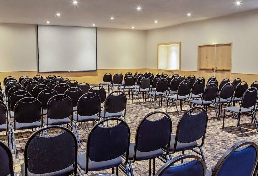 فندق Fiesta Inn Guadalajara Periferico Poniente