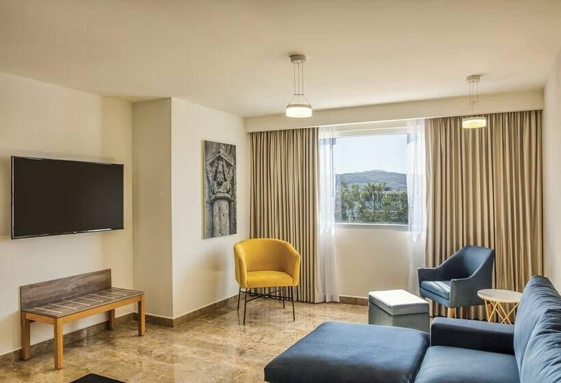 فندق Fiesta Inn Guadalajara Periferico Poniente