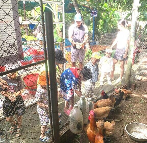 هتل Hue Lotus Homestay