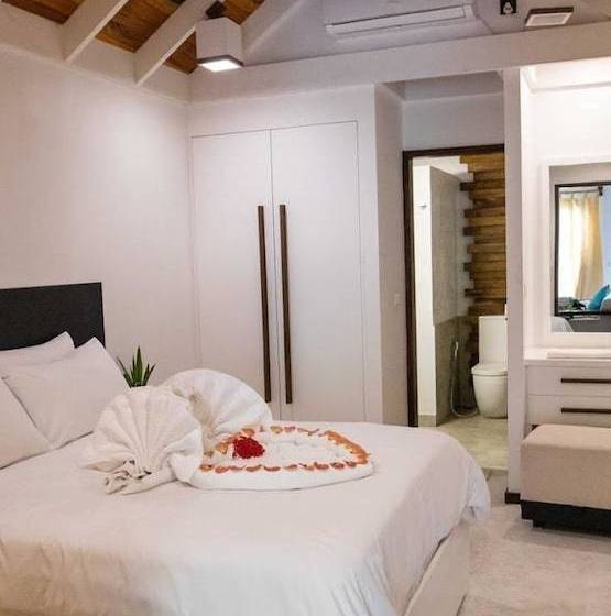 پانسیون Brickwood Holiday Home