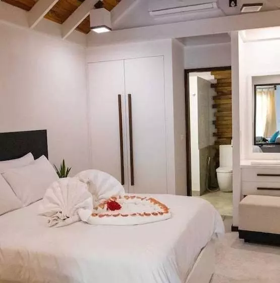 پانسیون Brickwood Holiday Home